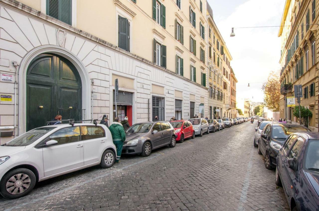 La Romàntìca al Colosseo Esterno foto